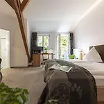 Dom