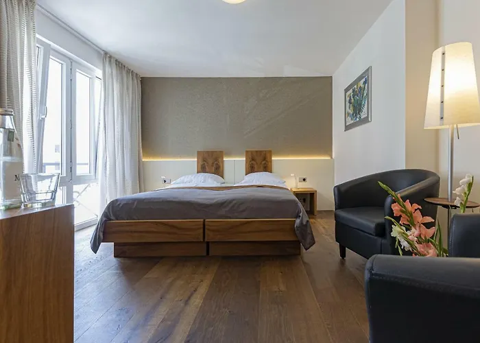 Hotel Dom 3*